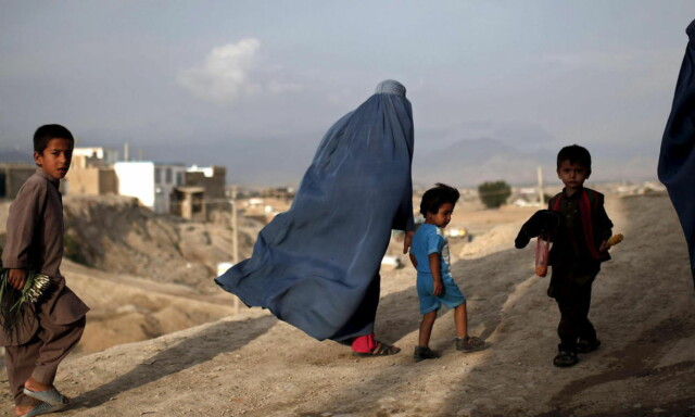 image: - Gapet mellom hva afghanerne ble lovet - og hva som har skjedd - er enormt